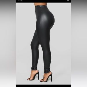 Fashion Nova Leggings